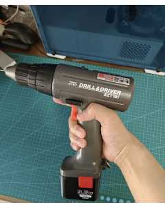 松下EZT181,充电式电钻,全新