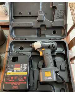 松下EZ7207，充电式冲击螺丝刀，全新