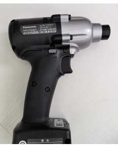 松下EYFLB2A，充电式冲击起子，全新